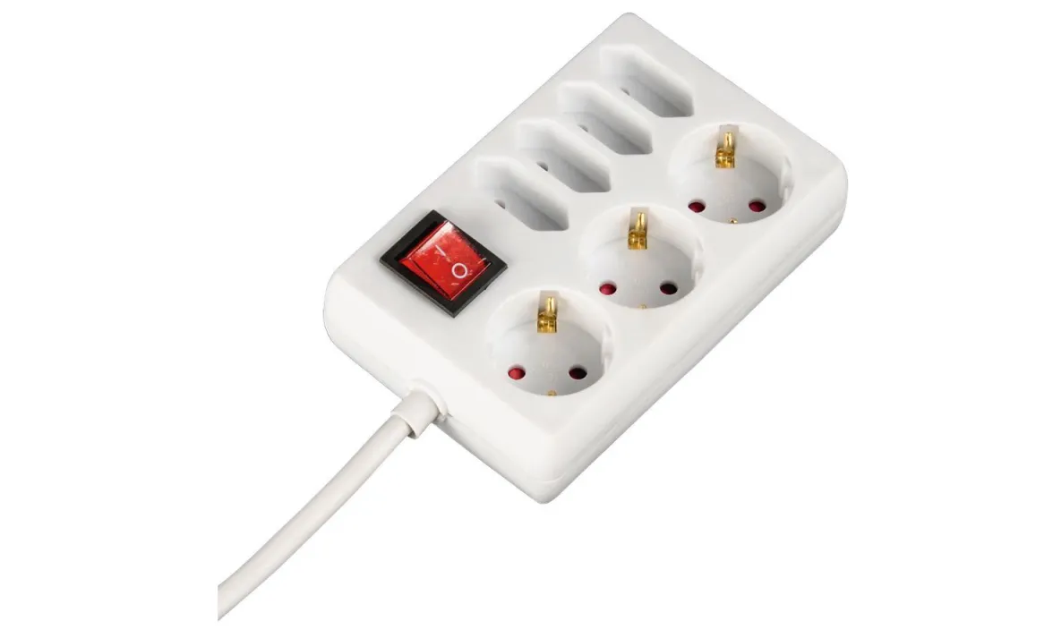 Продолжен кабел HAMA 7-way with Switch 1.4m White