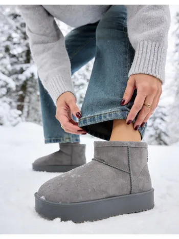 MIni boots waterproof