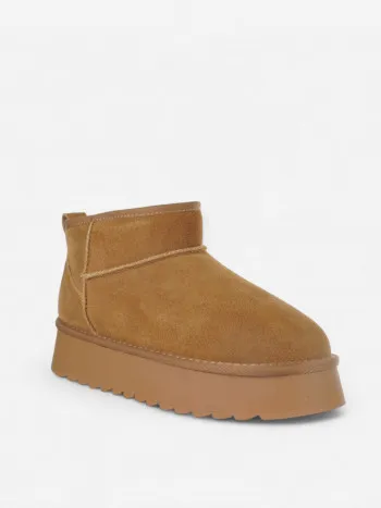 Mini boots