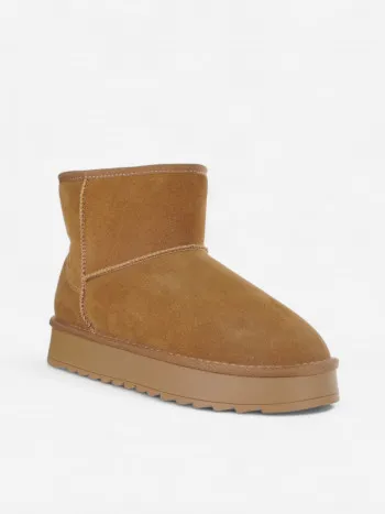 Mini boots