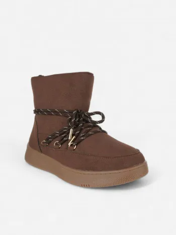 Mini boots