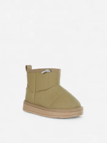 Mini boots