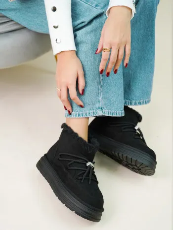 Mini boots