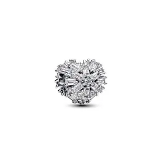 Блескав приврзок со срце