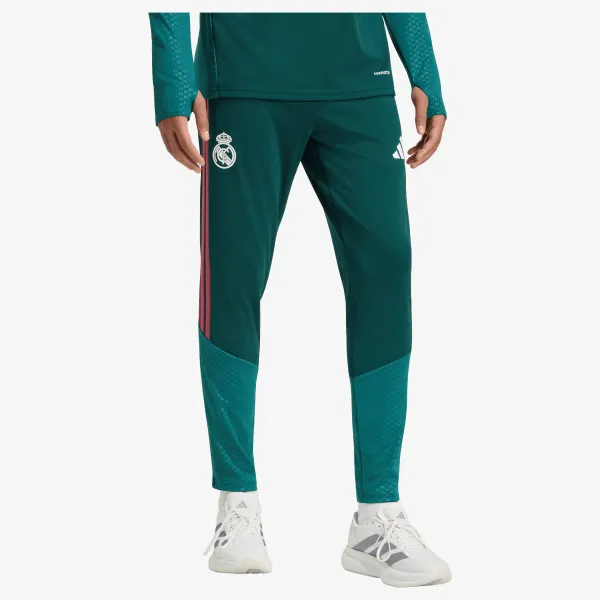 adidas REAL TR PNT