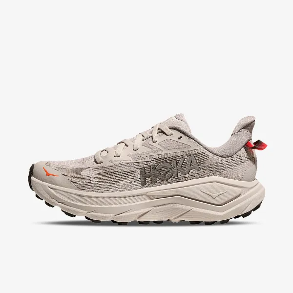 Hoka Challenger 8
