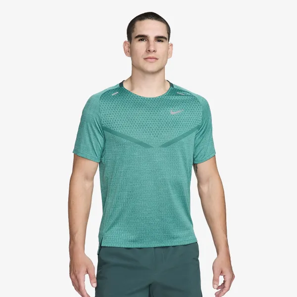 Nike ADV TechKnit Ultra