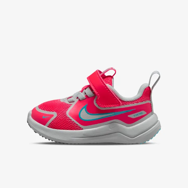 Nike Cosmic Runner