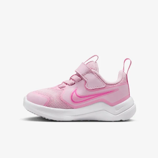 Nike Cosmic Runner