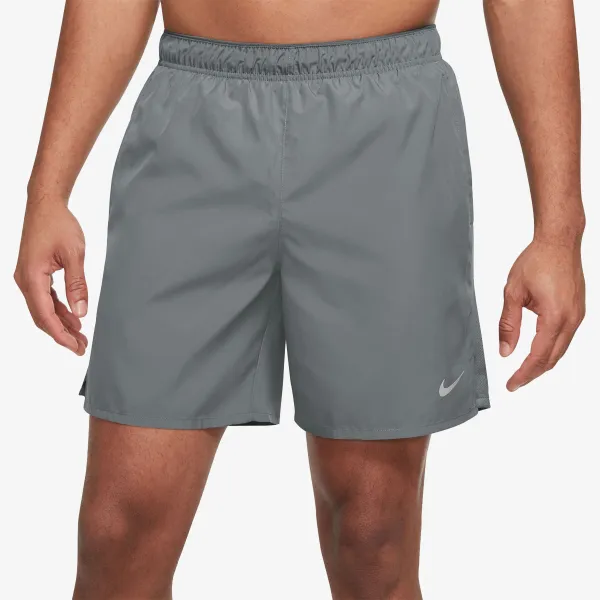 Nike Dri-FIT Challenger