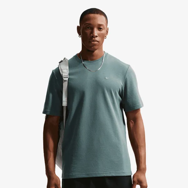 Nike Dri-FIT Primary