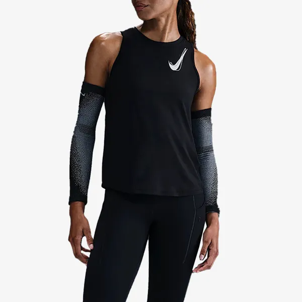 Nike One Swoosh