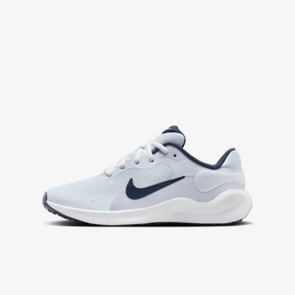 Nike Revolution 7