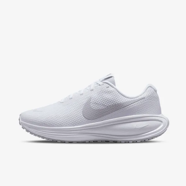 Nike Revolution 8