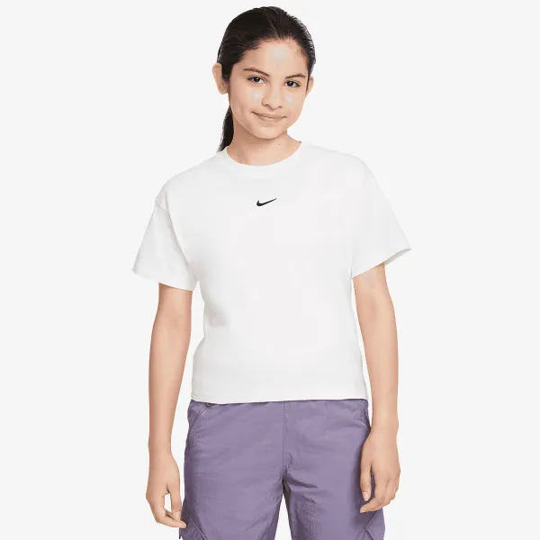 Nike Sportswear Essential