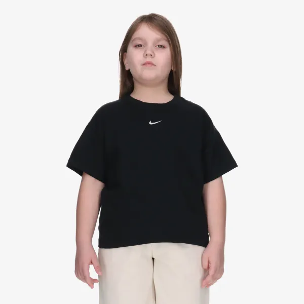 Nike Sportswear Essential