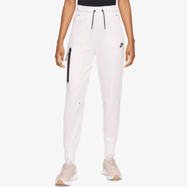 Nike Sportswear Tech
