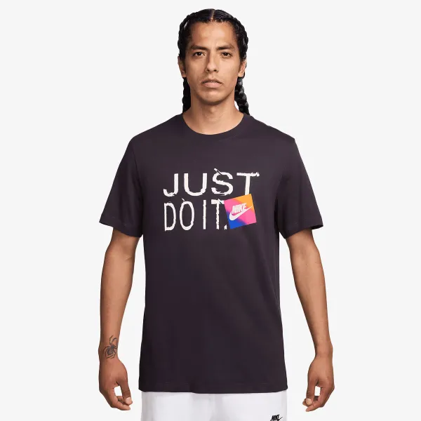 Nike Sportswear