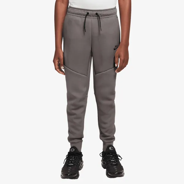 Nike Sportswear
