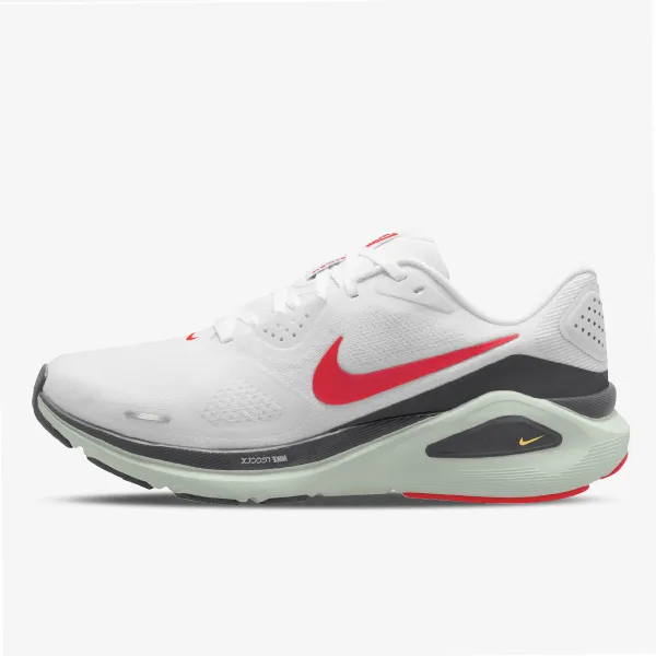 Nike Structure 26