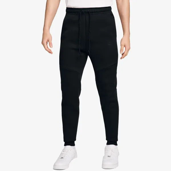 Nike Tech