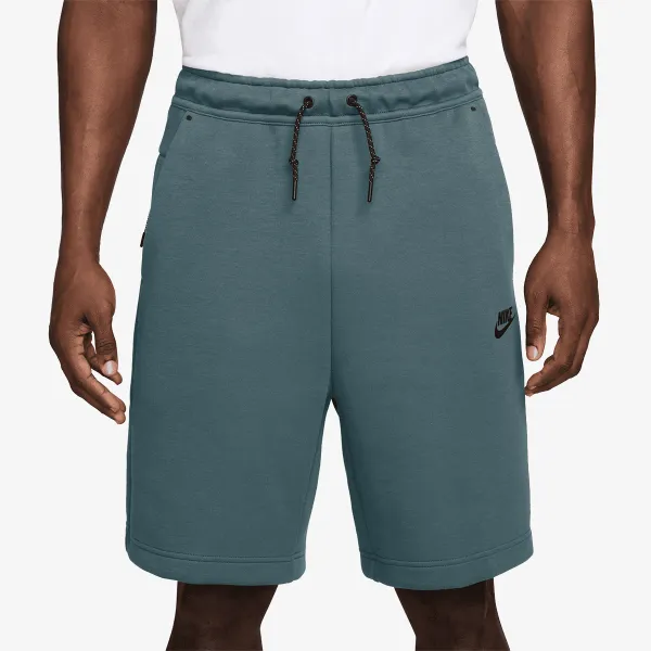 Nike Tech