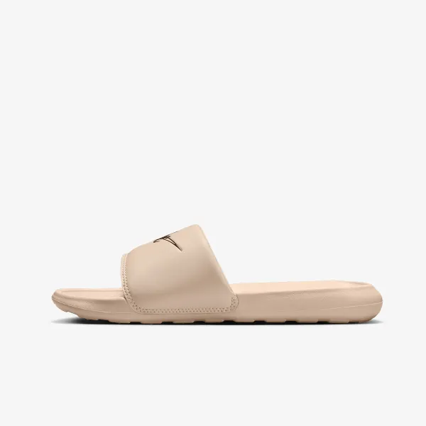Nike Victori One