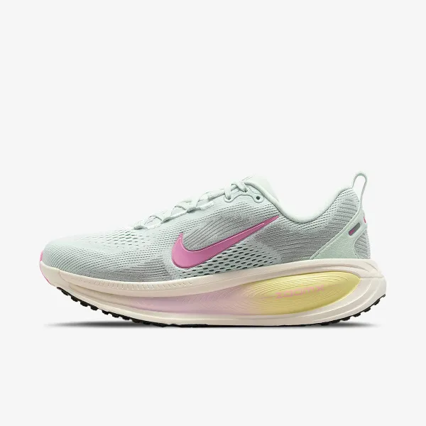 Nike Vomero 18