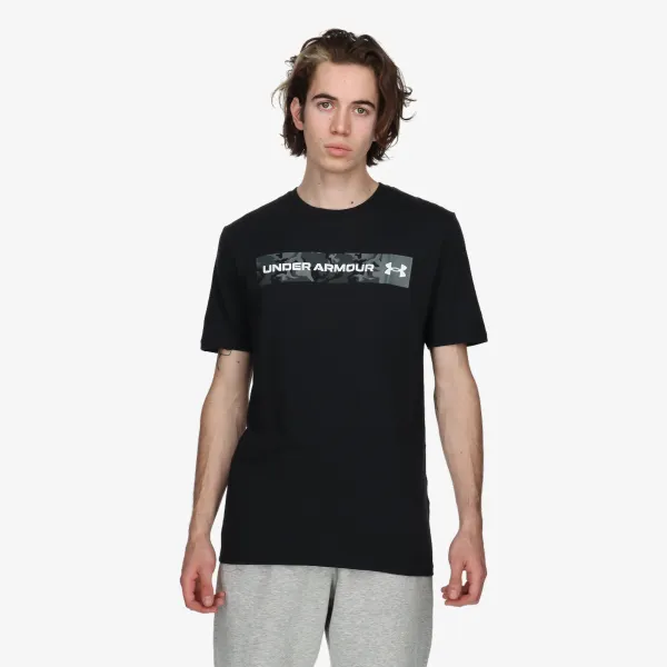 Under Armour Camo Chest Stripe